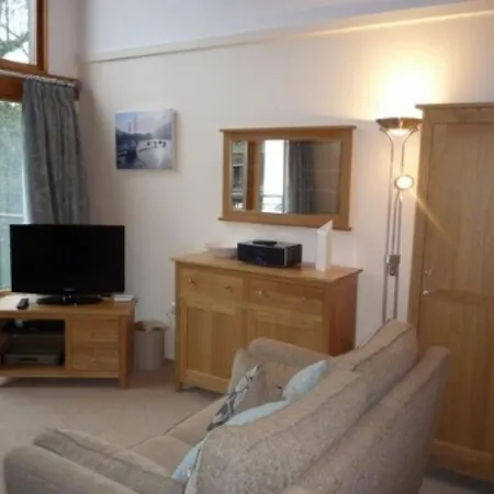 Bridge 6, Within Walking Distance Of Town Centre, Strictly No Pets Feriehus *