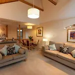 Ferienhaus Bridge 6, Within Walking Distance Of Town Centre, Strictly No Pets Keswick (Cumbria)
