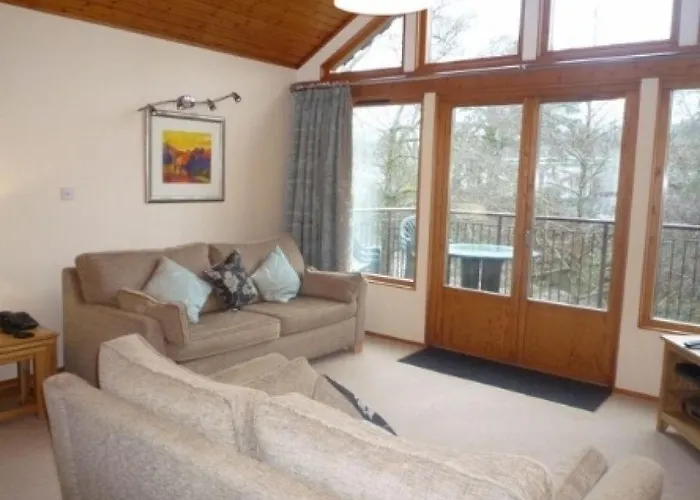 Bridge 6, Within Walking Distance Of Town Centre, Strictly No Pets Semesterbostad