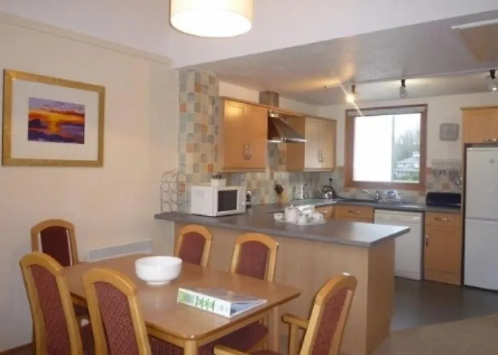 Bridge 6, Within Walking Distance Of Town Centre, Strictly No Pets Keswick (Cumbria)